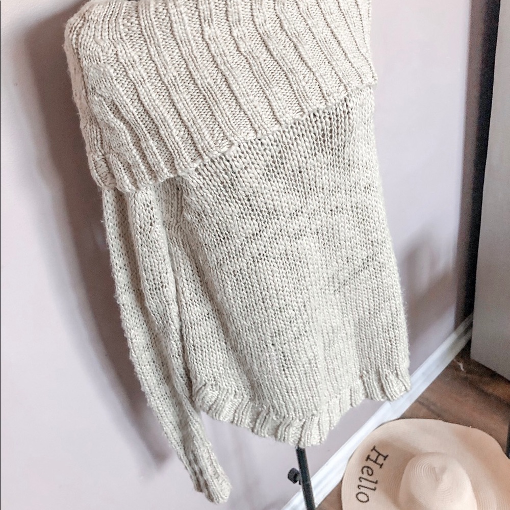 Sweater - Picture 2 of 2